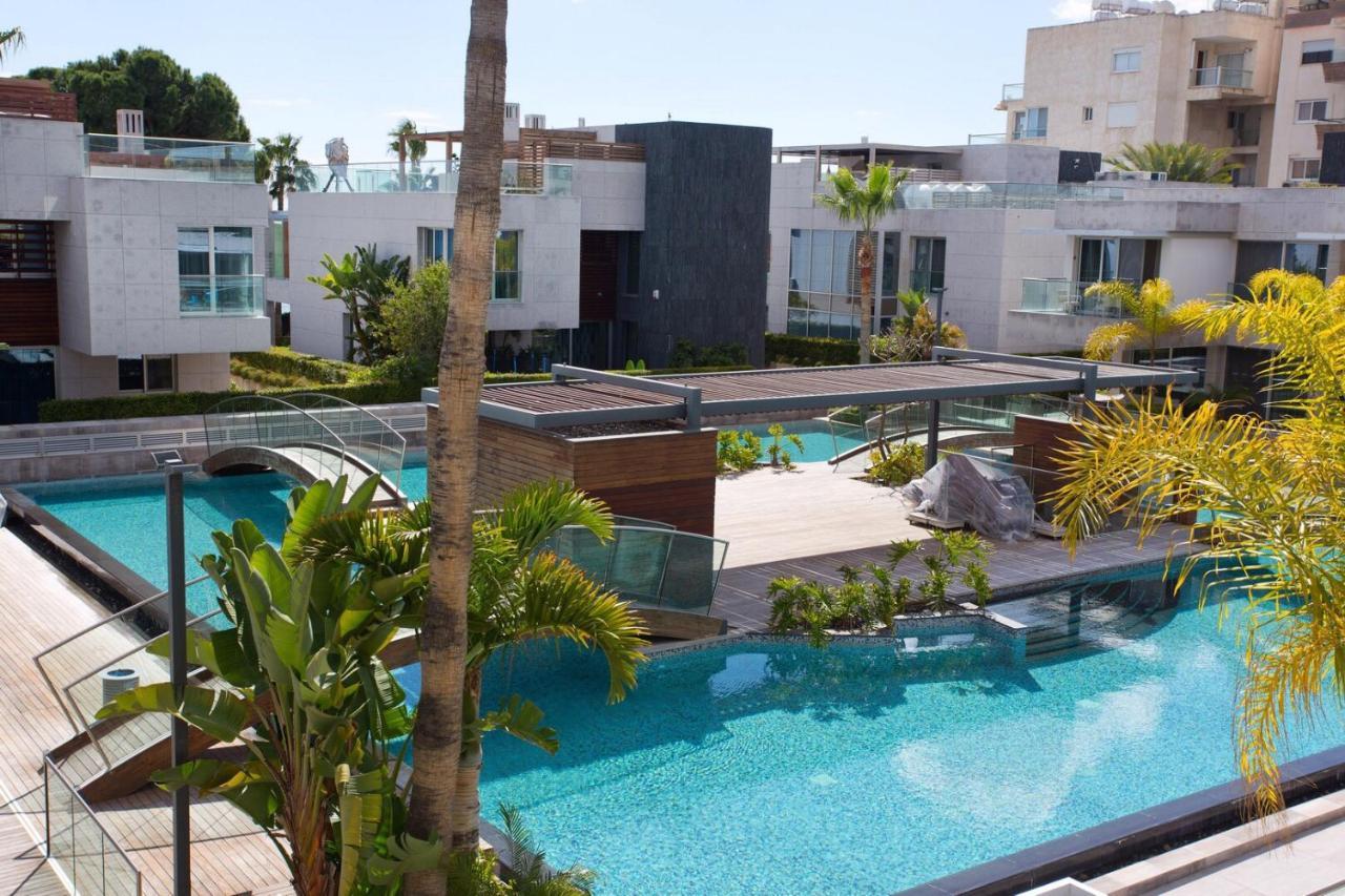 Opera Exclusive Apts By Trulycyprus Лимасол Экстерьер фото