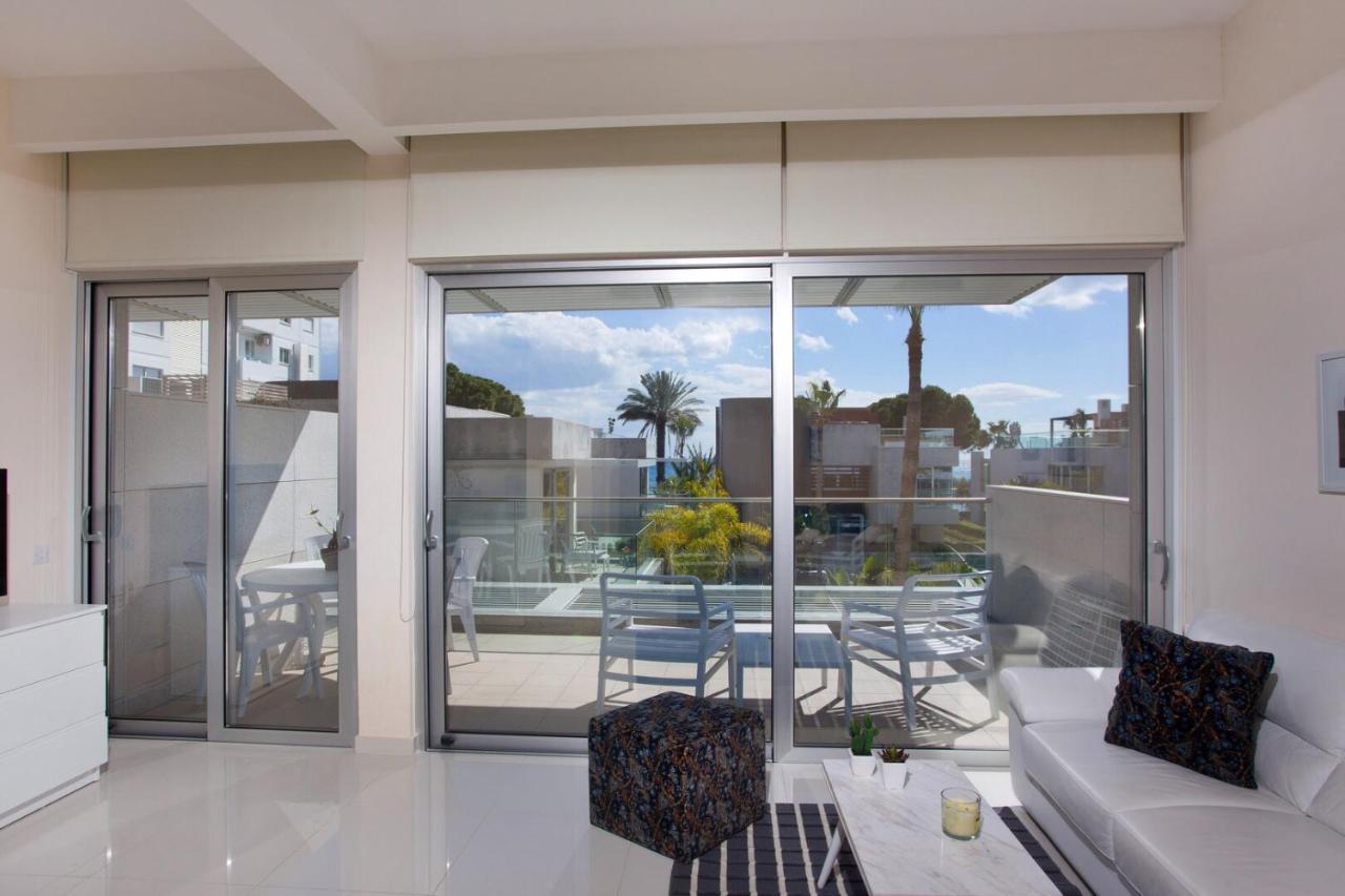 Opera Exclusive Apts By Trulycyprus Лимасол Экстерьер фото
