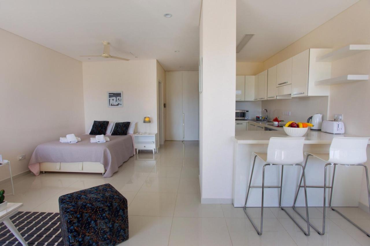 Opera Exclusive Apts By Trulycyprus Лимасол Экстерьер фото